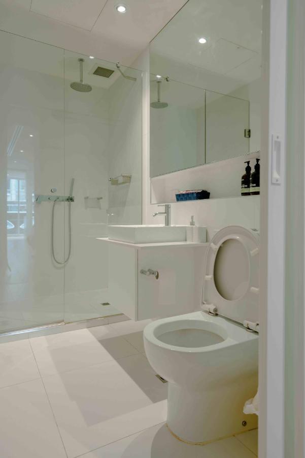 Absolute Collins Apartments Мелбърн Екстериор снимка