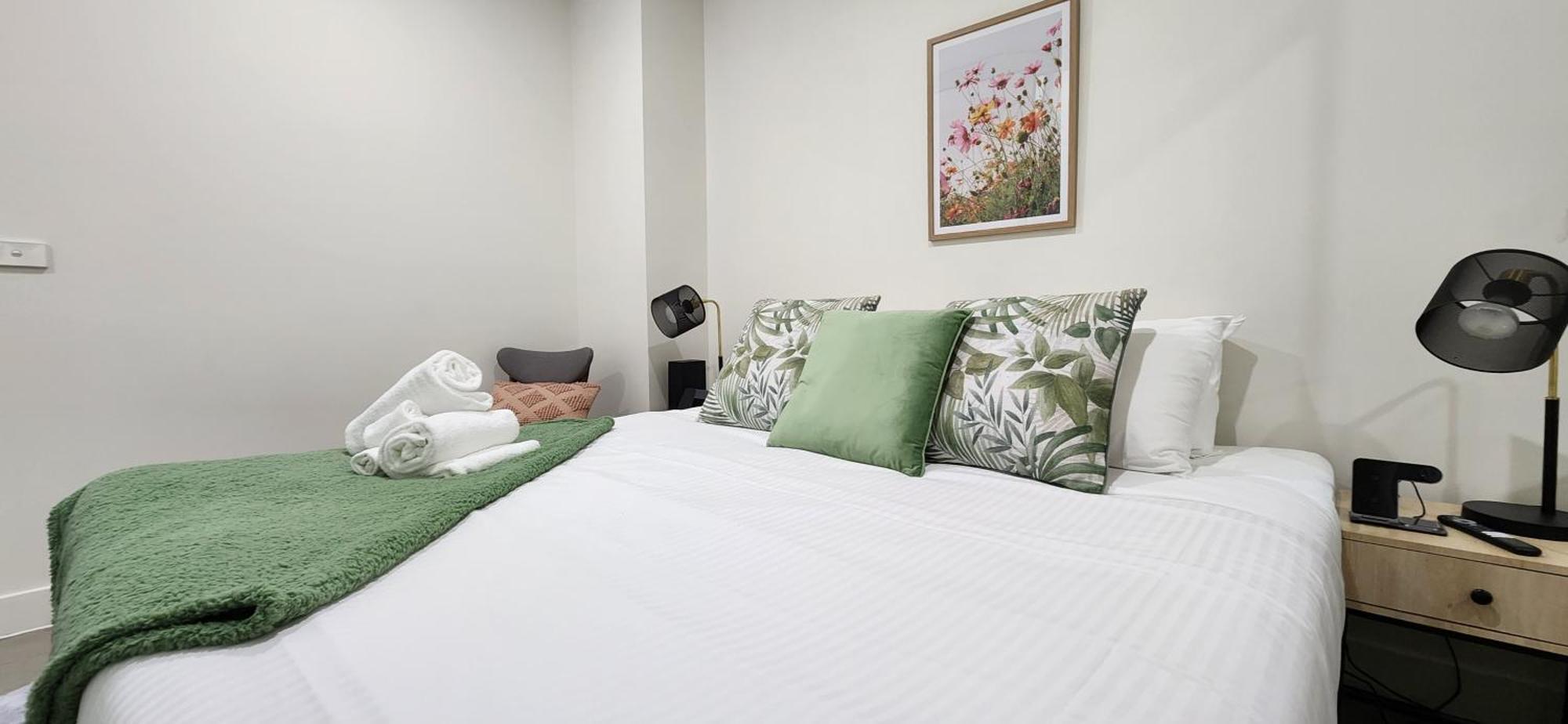 Absolute Collins Apartments Мелбърн Екстериор снимка