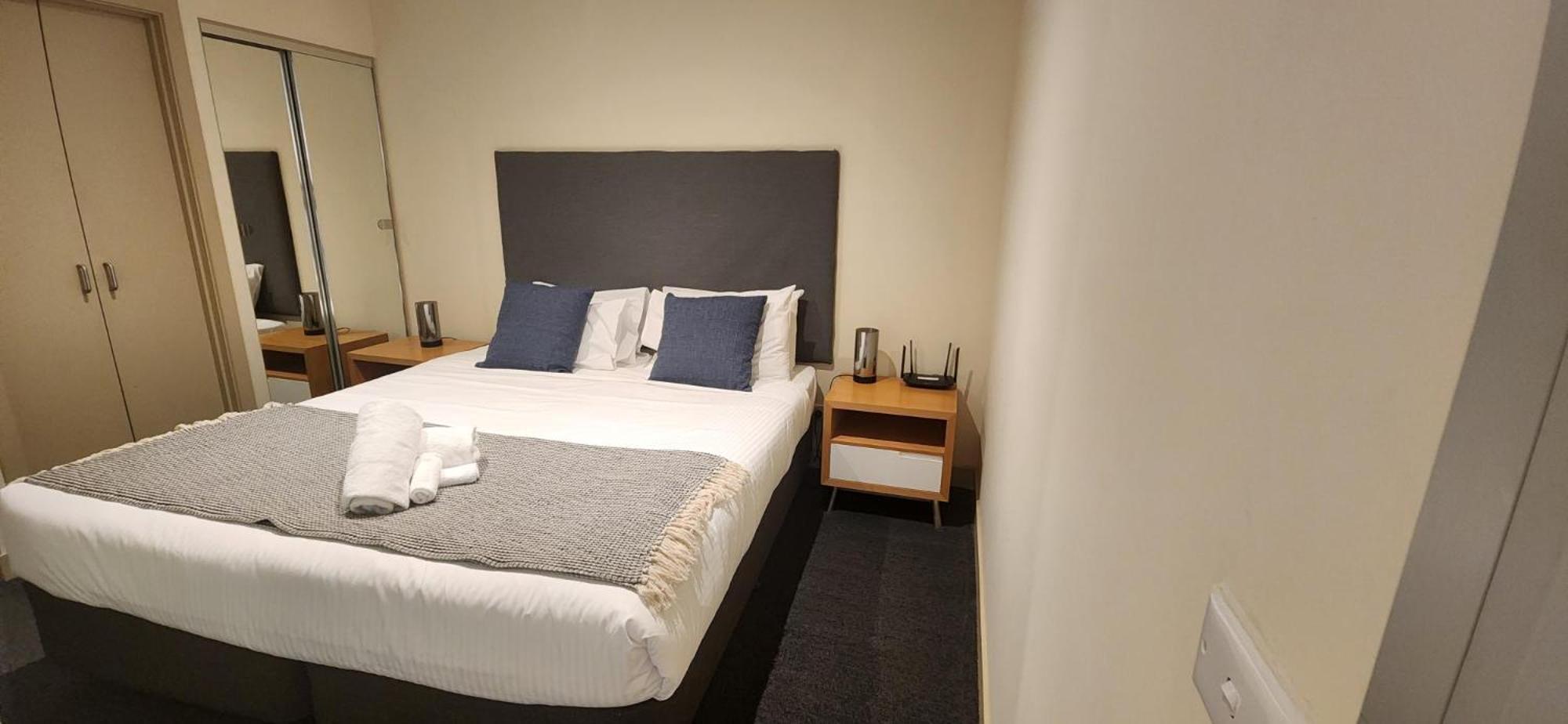 Absolute Collins Apartments Мелбърн Екстериор снимка